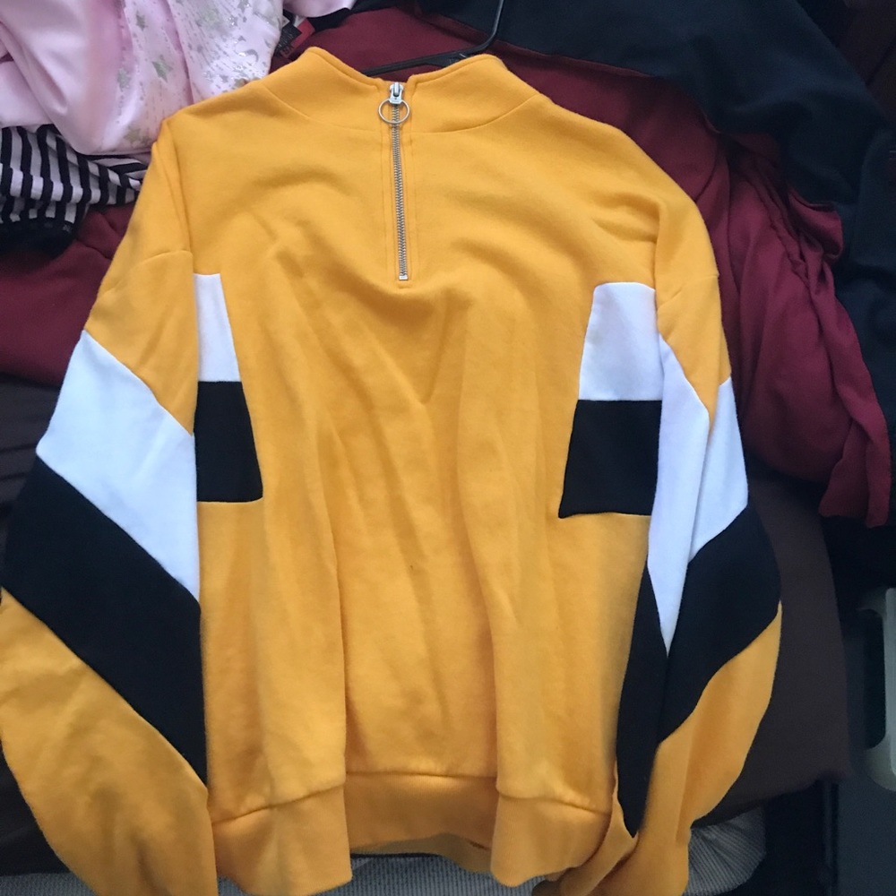 Victoria’s Secret pink half zip up